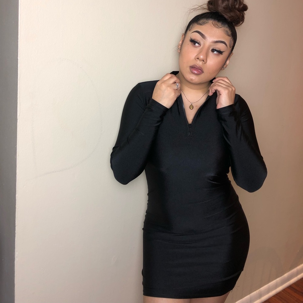BLACK MINI